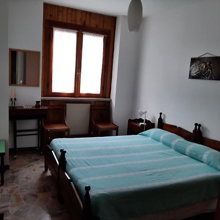 Bilocale A Piazza Brembana Apartment ภายนอก รูปภาพ