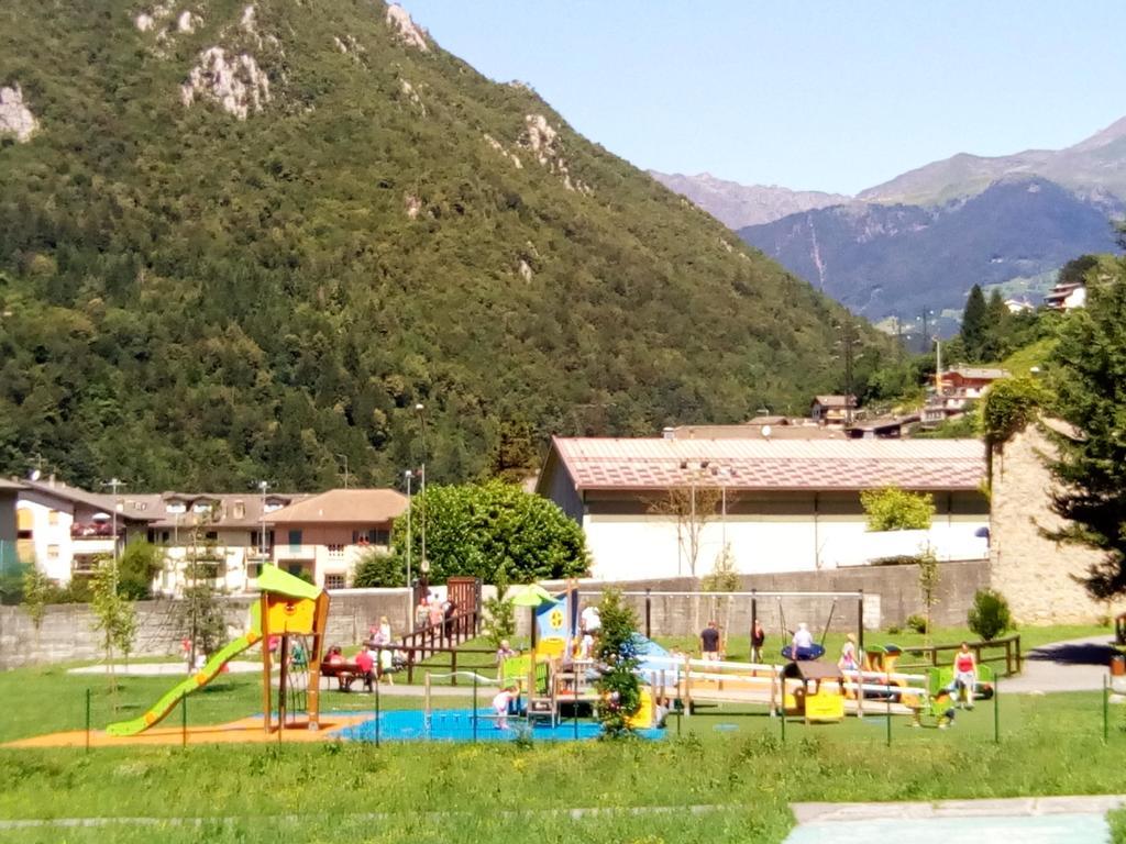 Bilocale A Piazza Brembana Apartment ภายนอก รูปภาพ