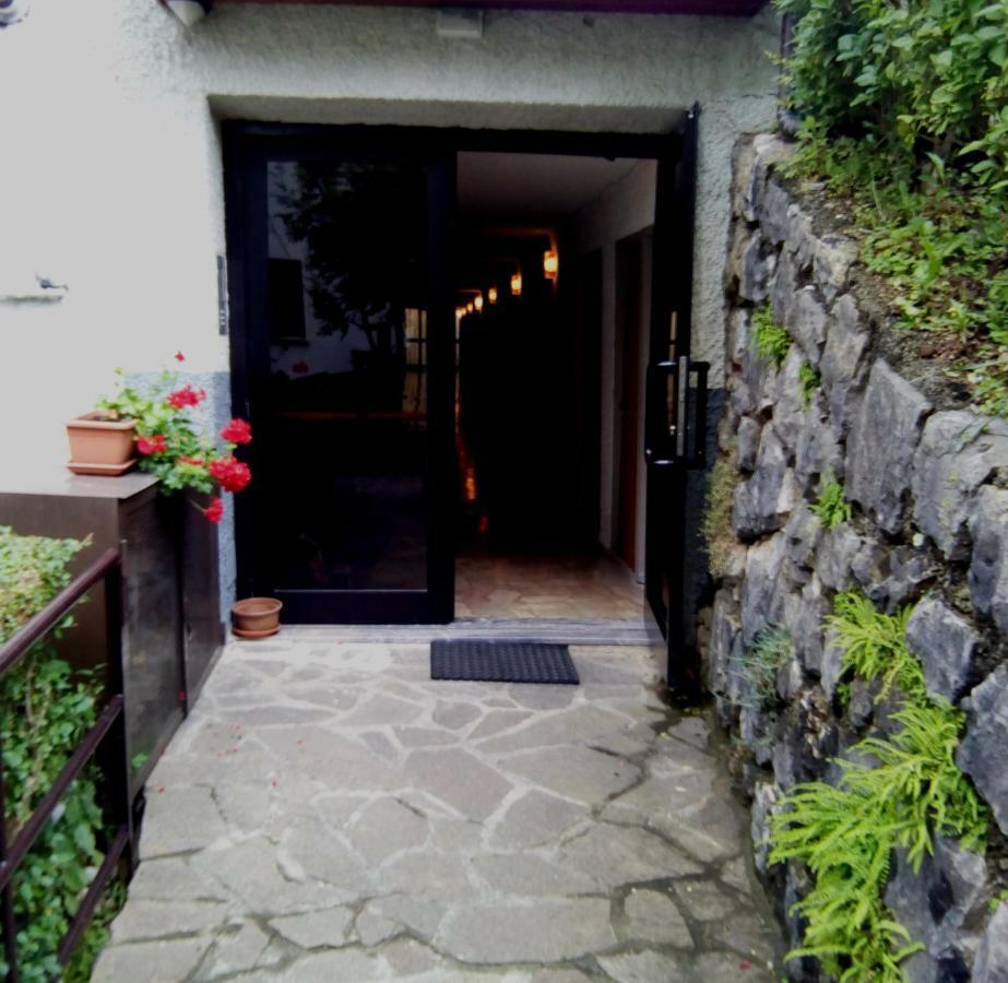 Bilocale A Piazza Brembana Apartment ภายนอก รูปภาพ