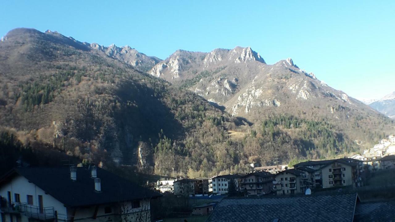 Bilocale A Piazza Brembana Apartment ภายนอก รูปภาพ